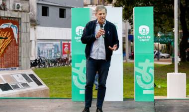 Jatón reinauguró la Plaza del Soldado Argentino: “Esto significa recuperar ciudadanía”