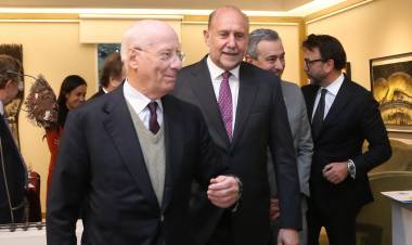 Perotti participó del acto inaugural del Congreso de la Sociedad Dante Alighieri en Rosario