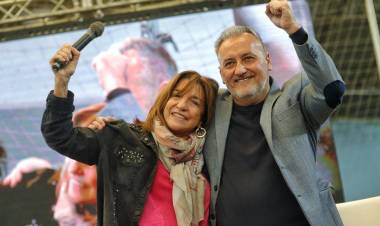 Lewandowski: “Estamos comprometidos de representar algo tan grande como la Provincia de Santa Fe”