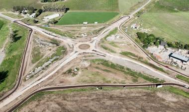 La Provincia habilitó la circulación en la nueva rotonda de enlace entre las rutas provinciales 90 y 18
