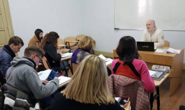 UNL abre la inscripción a becas en idiomas para deportistas federados