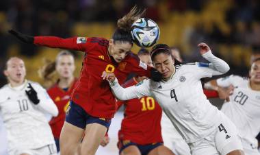 Las futbolistas latinoamericanas nacen en los barrios más pobres