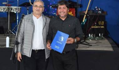 Calvo participó del festejo de un nuevo aniversario de Peñarol de Rafaela