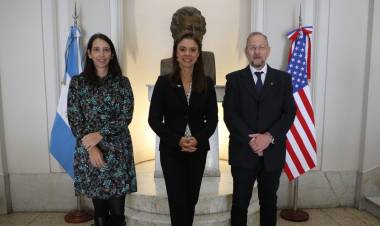 Corach recibió a la vicejefa de misión de la Embajada de EEUU