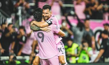 Con un gol de Messi, Inter de Miami goleó a Charlotte y se metió en semis