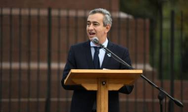 El intendente Javkin  inicia una misión oficial por España y Portugal