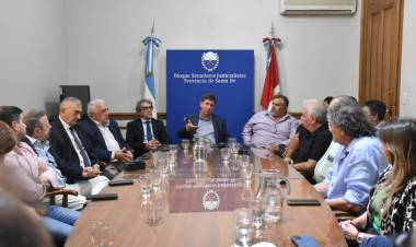 Senadores justicialistas analizan con los gremios estatales la reforma del sistema previsional