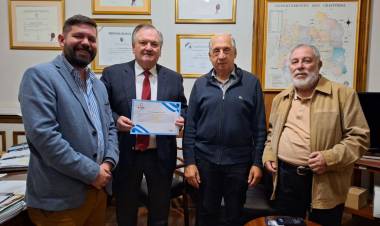 El Senador Felipe Michlig recibió a representantes de la filial DAIA Santa Fe