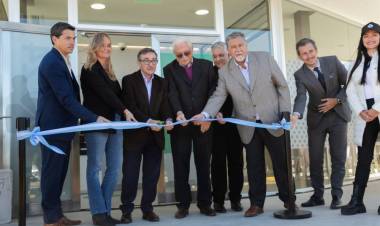 Se inauguró una sucursal del Banco Santa Fe en el Parque Industrial de Santa Fe