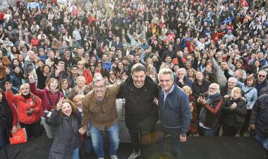 Santoro, Martínez y Rossi llamaron a construirun país más solidario y humano