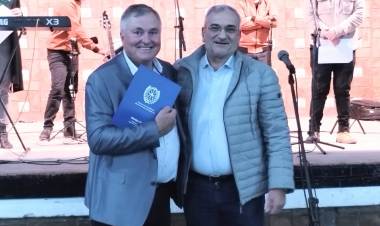 En Colonia Aldao se derarolló la sexta edición de la fiesta provincial del costillar a la estaca