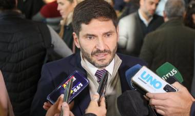 Pullaro sobre el presupuesto universitario: “No es justo para quienes vivimos en el interior”