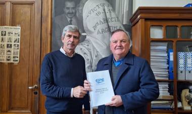 El Senador Felipe Michlig mantuvo una reunión de trabajo con el Pte. de la EPE, Hugo Marcucci