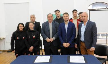 La Municipalidad puso en marcha el primer “Clásico de Reciclatón”
