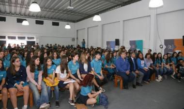 UNL dicta nuevos talleres para estudiantes de escuelas secundarias