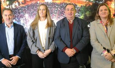 Santa Fe Se Muestra: la ciudad presentó una feria turística y su agenda de vacaciones de invierno