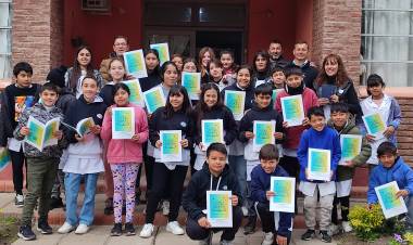Todos los alumnos de San Martín Norte tienen su libro de Belgrano