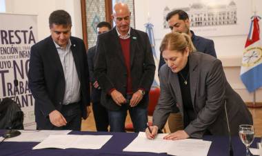 Scaglia: “Tenemos un gran desafío en nuestra provincia, que es cuidar de nuestros chicos”