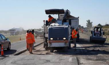 Autopista Rosario- Santa Fe: Provincia avanza con reparaciones en más de 90 kilómetros