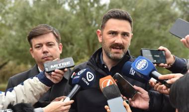 Ambiente: Santa Fe articula protocolos de prevención de incendios con Entre Ríos