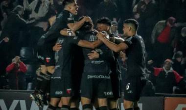 Colón volvió a la victoria y la punta tras ganar en Santa Fe