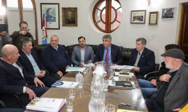 Paritaria Central: Provincia y gremios continuarán con las negociaciones