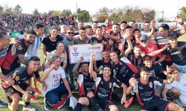 Fiesta total en Reconquista: Atlético y Tiro eliminó a Unión, último campeón de la Copa