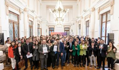 Pullaro: “La educación está priorizada dentro de las políticas públicas en la Provincia de Santa Fe”