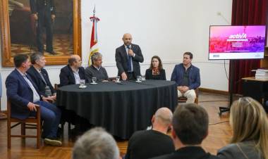 Provincia presentó un crédito a tasa 0 % para el sector tambero   