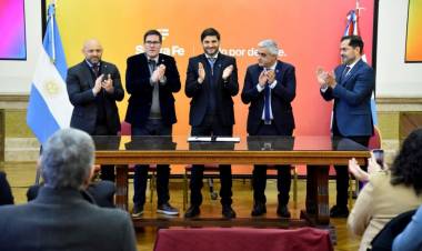 Pullaro: “Estamos generando herramientas que acercan el sistema educativo al sector productivo”