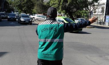 Corte y desvíos de colectivos por trabajos de bacheo en calle San Jerónimo