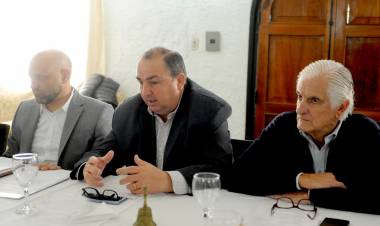 Poletti encabezó su primera reunión con la Mesa de Entidades Productivas