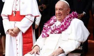 Tras doce días de gira el papa Francisco ya descansa en el Vaticano