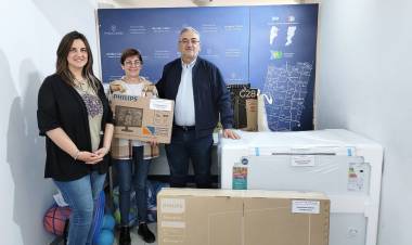 Calvo continúa respaldando a las instituciones del dpto. Castellanos