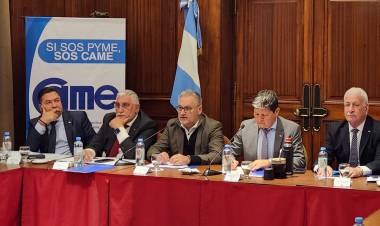 Lewandowski: "Estamos dispuestos a dar las batallas que sean necesarias para fortalecer a nuestro entramado productivo"