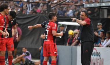 Colón que estuvo acompañado por su gente no pudo ganar en Resistencia 