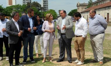Poletti recorrió los terrenos anexos a la Estación Belgrano junto a funcionarios nacionales
