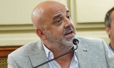 Ingresó el proyecto de Palo Oliver para reformar la corte