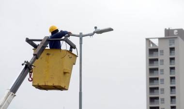 Alumbrado público y mantenimiento vial: tareas programadas para esta semana