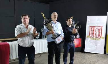 Calvo participó de la cena de premiación de la Liga Rafaelina