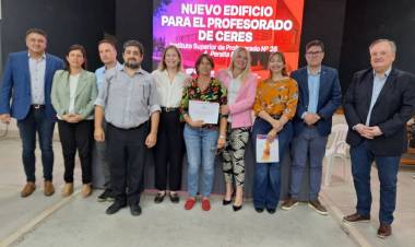 Michlig: “La concreción del edificio propio del ISP N° 26 será un antes y un después para la Educación Superior de Ceres y la región”.