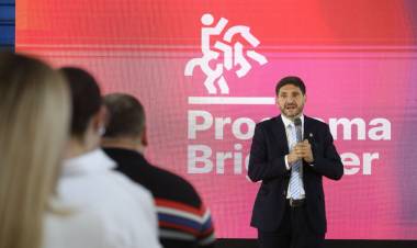 Pullaro: “El Programa Brigadier destaca los valores de solidaridad, fraternidad y valentía que representan a la Provincia”