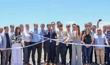 Pullaro: “El puente Paraná Miní nos permite soñar un norte productivo y una provincia potenciada que saque sus cargas a cualquier lugar del mundo”