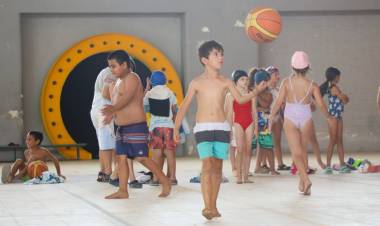 Goity: “En verano seguimos consolidando los aprendizajes de los niños en la provincia”