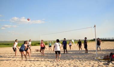 Temporada de verano: música, gastronomía y actividades deportivas gratuitas en las playas