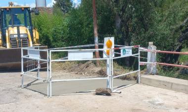 Arreglos en el puente de ingreso a Colastiné Sur