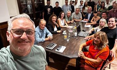 Lewandowski activó su candidatura: "Es una lista que representa a la comunidad, no a la política"