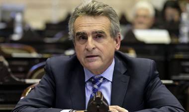 Agustín Rossi: "Trabajamos duro por la unidad del peronismo santafesino"