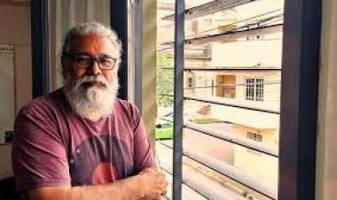 Oscar Vallejos: "Los sueldos de los docentes universitarios están rozando la línea de pobreza"