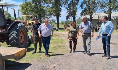 Michlig y González acercaron aportes gubernamentales en Monigotes, Las Palmeras y Curupaity por más de $19 millones